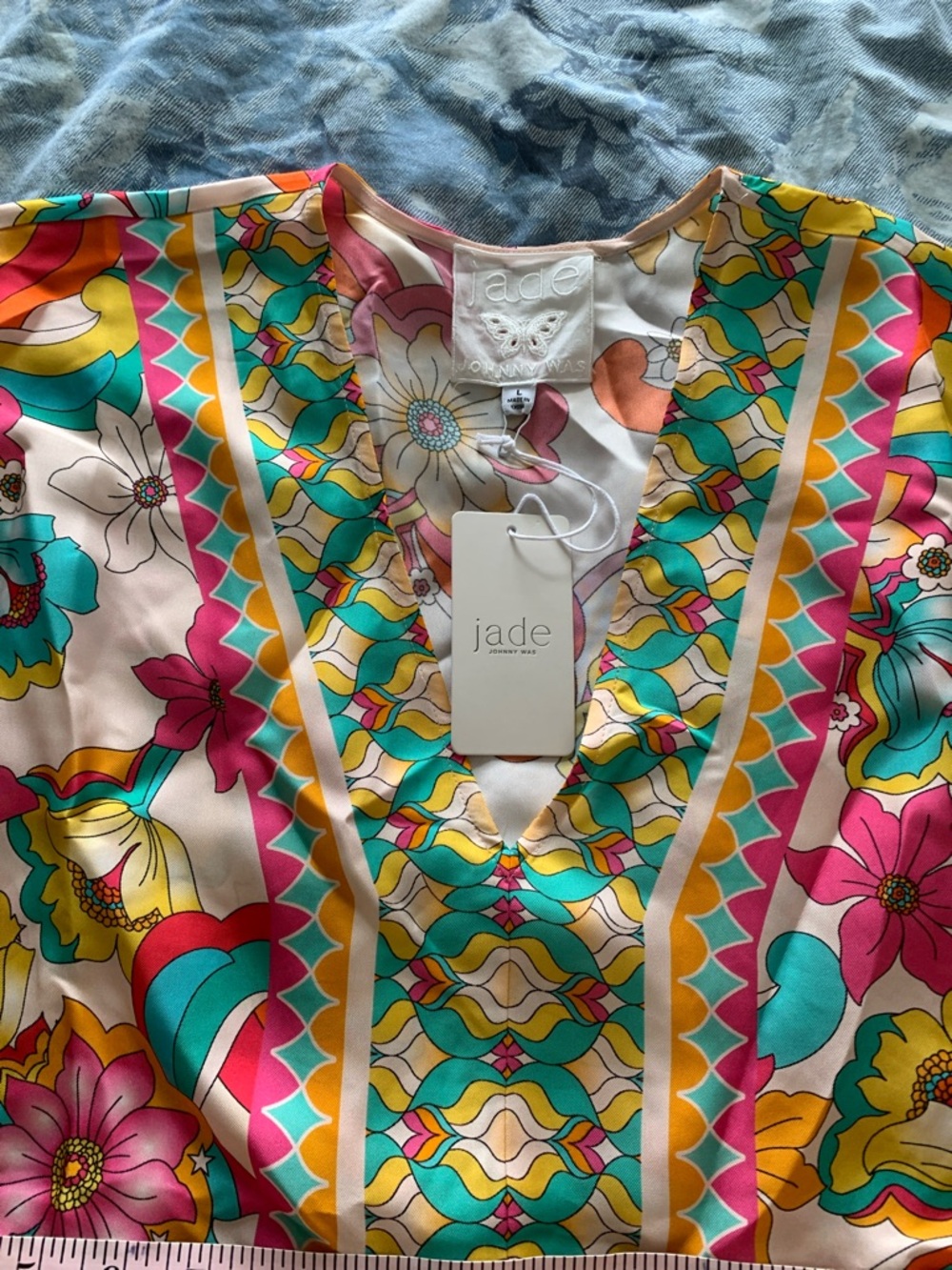 JOHNNY WAS
Silk Blend Barbara Mini 👗 dress
Color multi 
Size Large - Picture 7 of 8